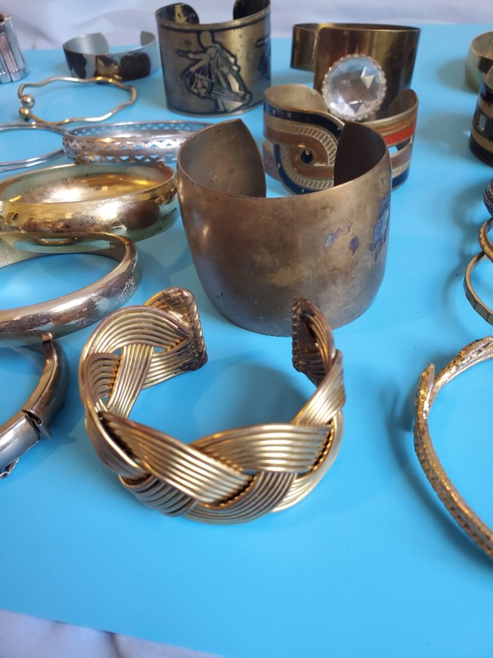 30 Bracelets, items # B -2507-2536,  wt. did not measure !! - Picture 7 of 13